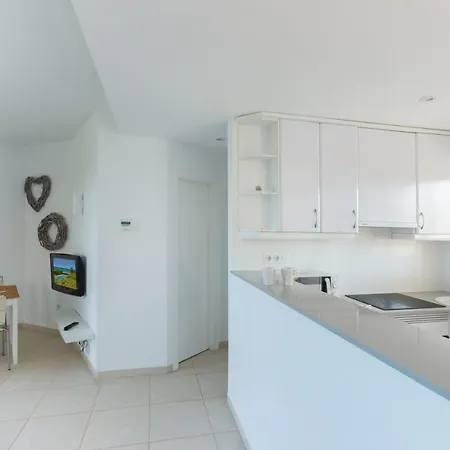 Dunas 02 By Homeprive Apartment *